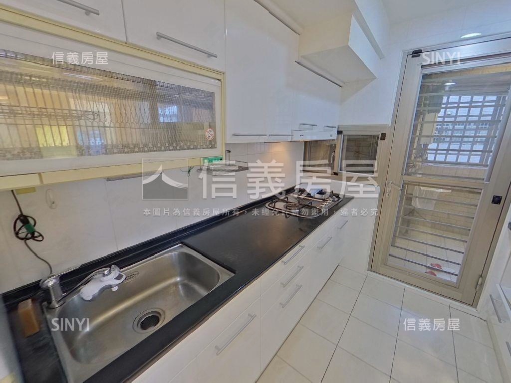 力麒樓中樓美景美屋雙車位房屋室內格局與周邊環境