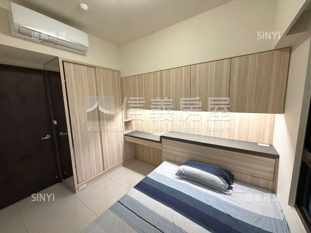 ｉ世界採光質感裝潢２房房屋室內格局與周邊環境