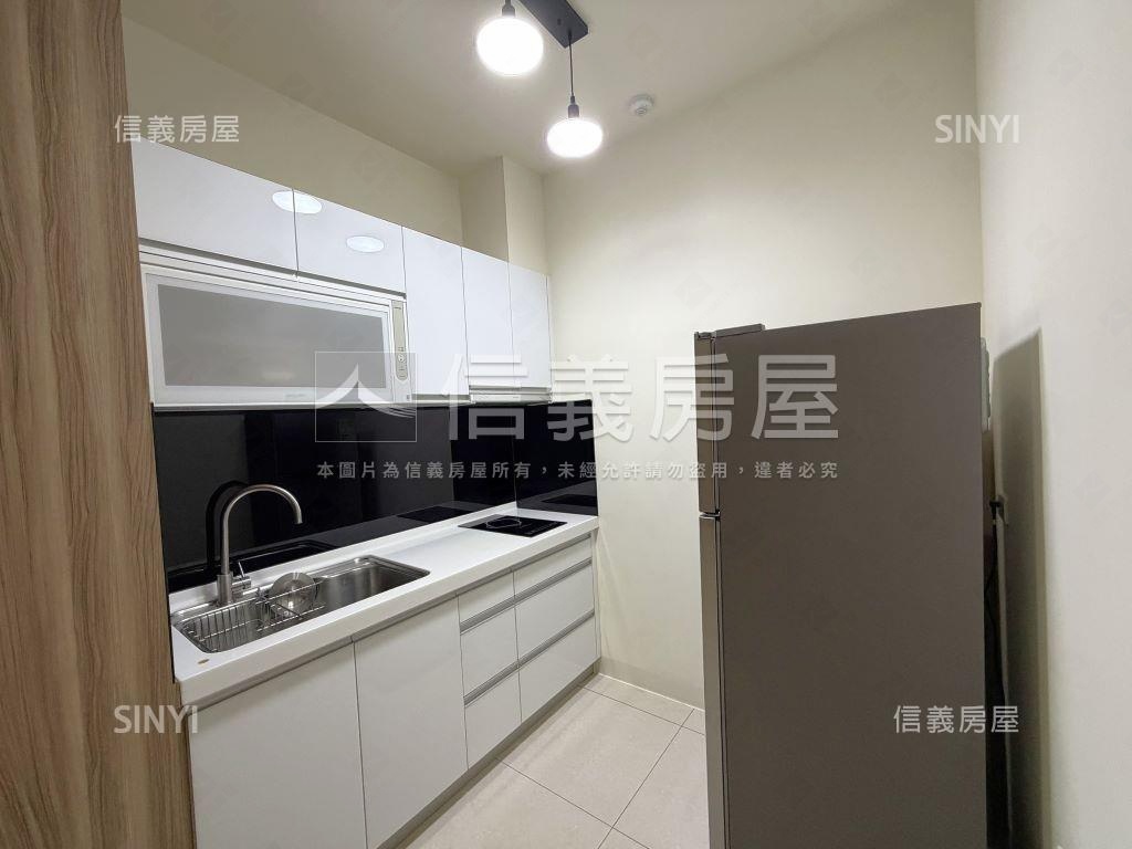 ｉ世界採光質感裝潢２房房屋室內格局與周邊環境