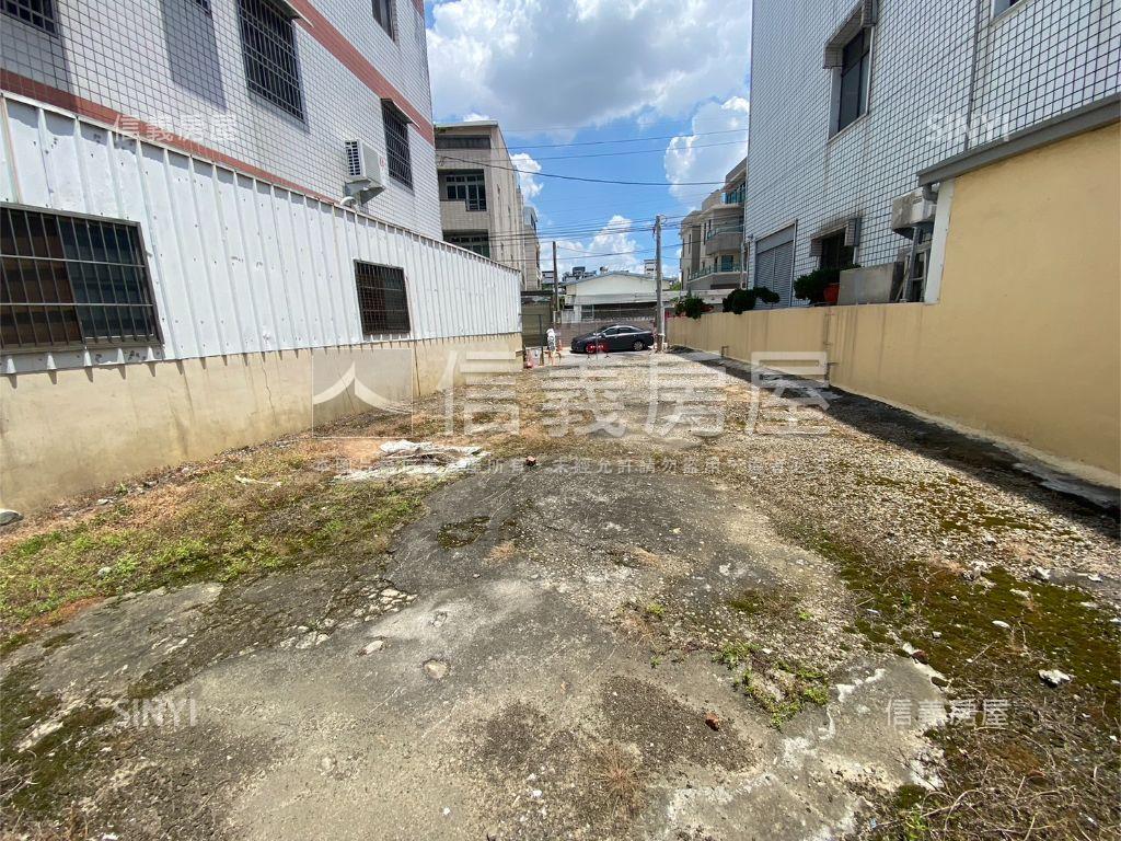 軟體園區臨路土地房屋室內格局與周邊環境