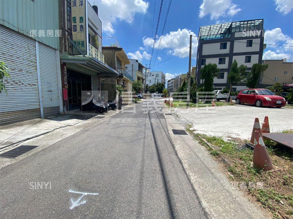 軟體園區臨路土地房屋室內格局與周邊環境