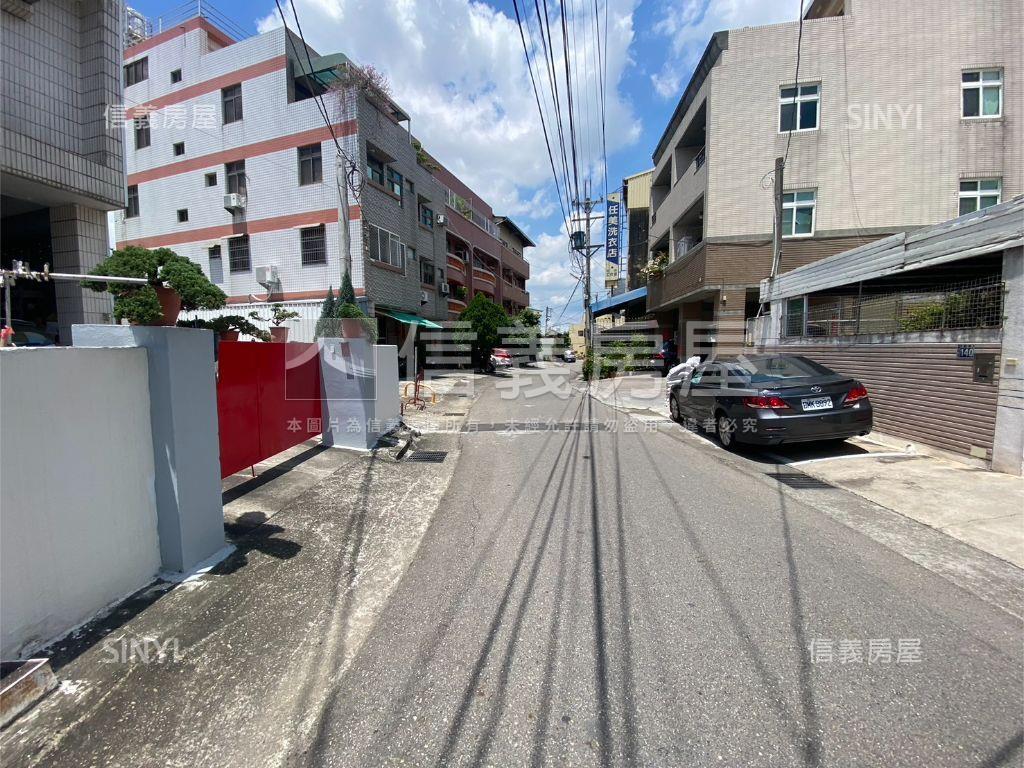 軟體園區臨路土地房屋室內格局與周邊環境