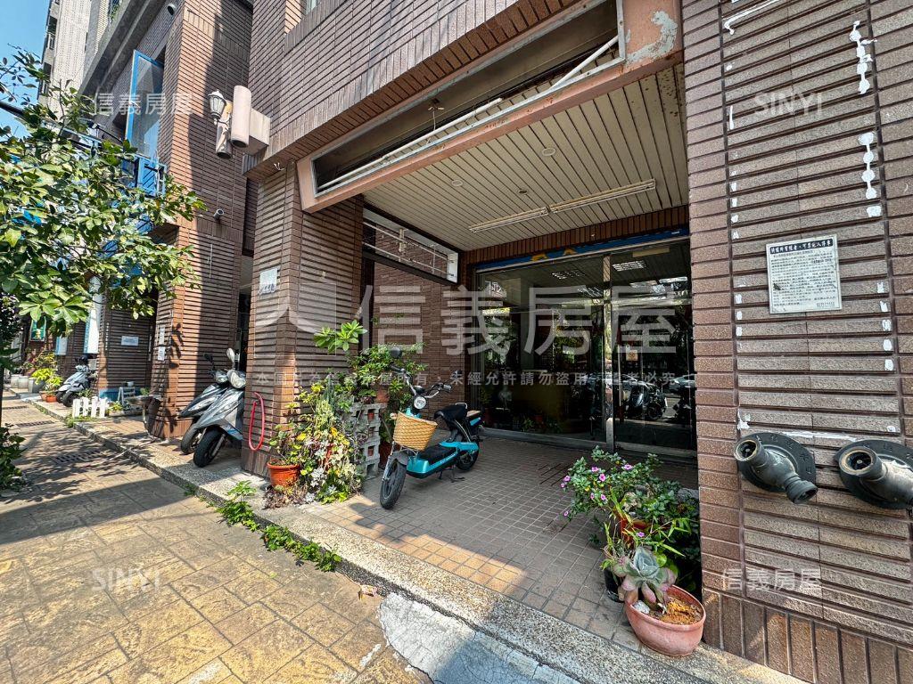 正逢甲路稀有黃金店面房屋室內格局與周邊環境