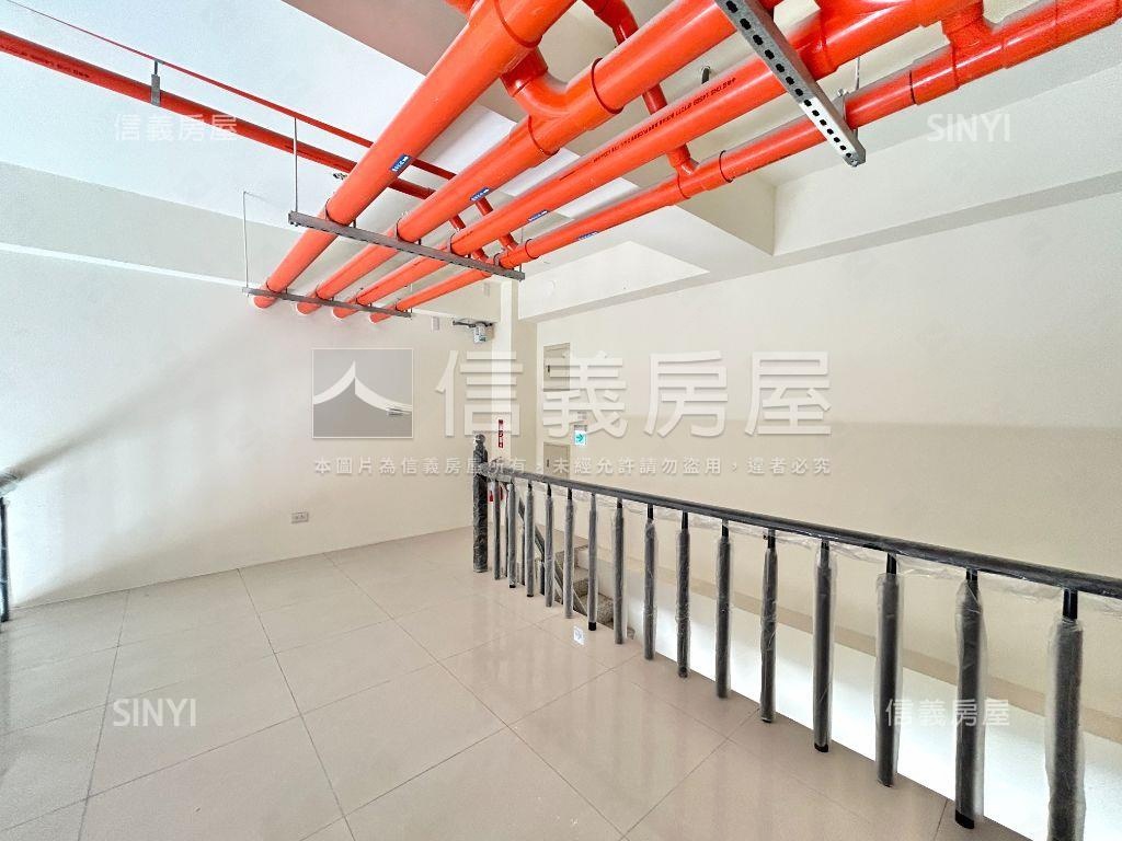 東大萌店面附平車位房屋室內格局與周邊環境