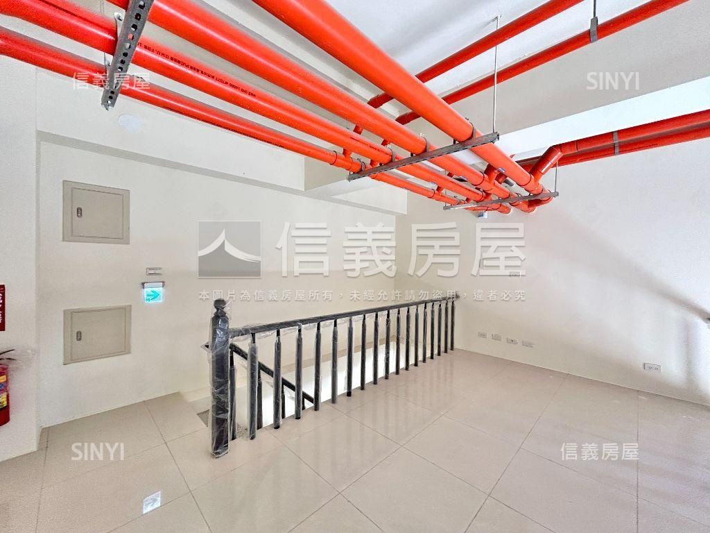 東大萌店面附平車位房屋室內格局與周邊環境