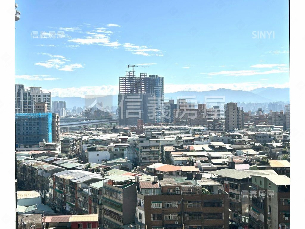 ⭐高樓層兩房車位⭐房屋室內格局與周邊環境