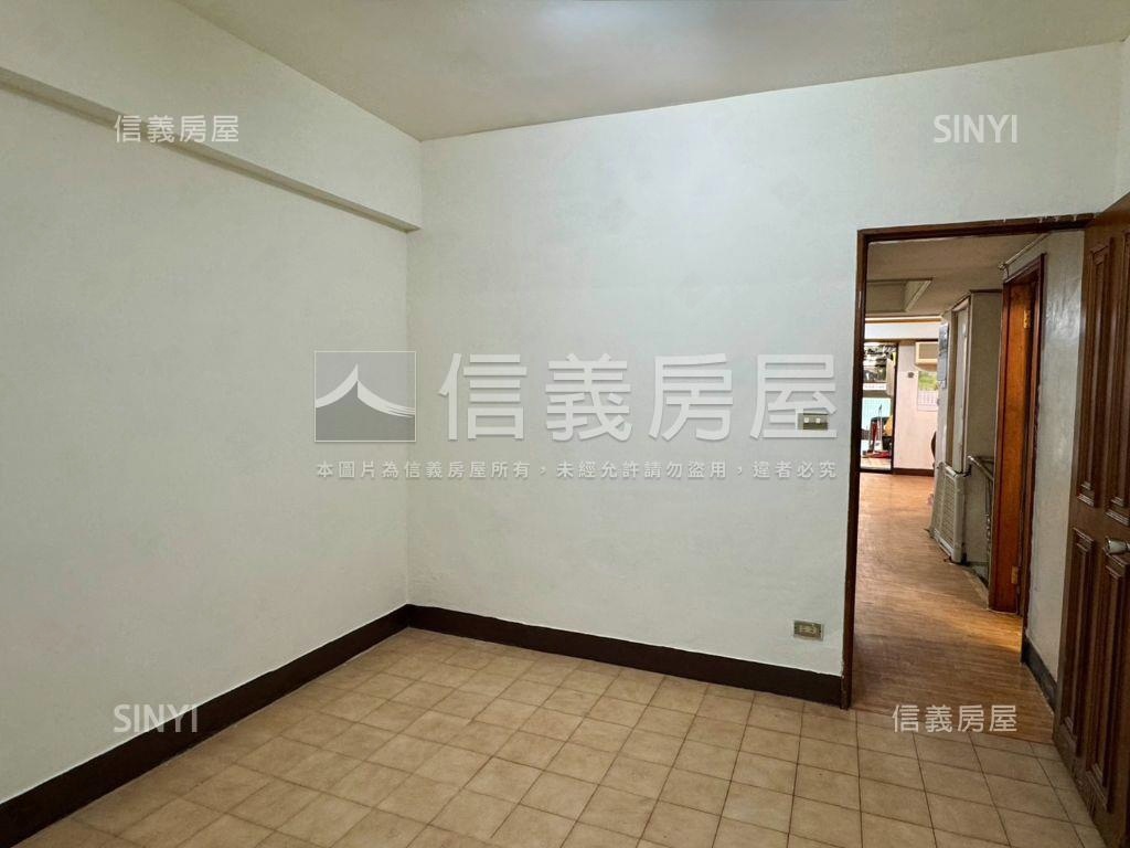 松菸巨蛋住辦★門前好停車房屋室內格局與周邊環境