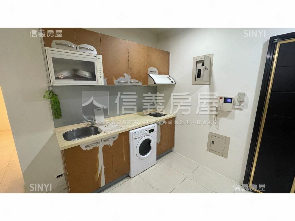 府中捷運★採光大空間房屋室內格局與周邊環境