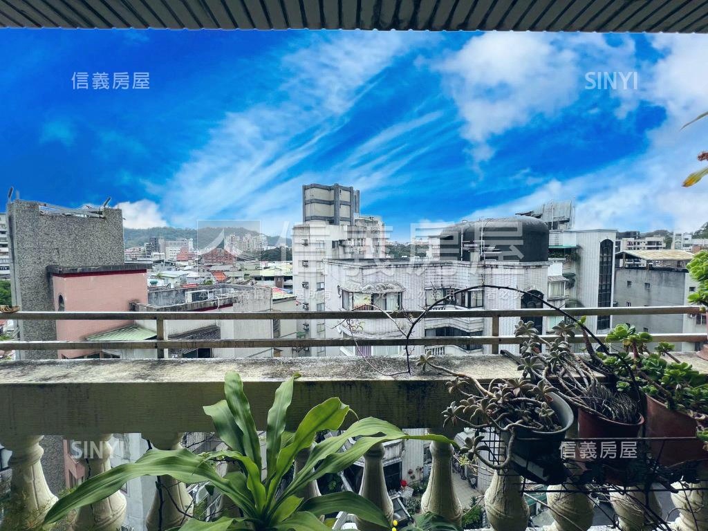 一層兩戶｜高樓靜謐視野宅房屋室內格局與周邊環境