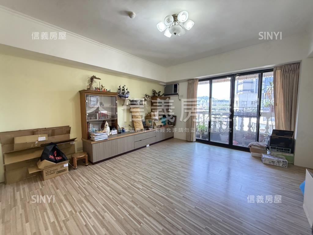 一層兩戶｜高樓靜謐視野宅房屋室內格局與周邊環境
