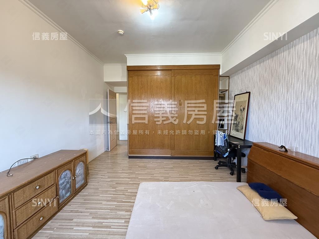 一層兩戶｜高樓靜謐視野宅房屋室內格局與周邊環境