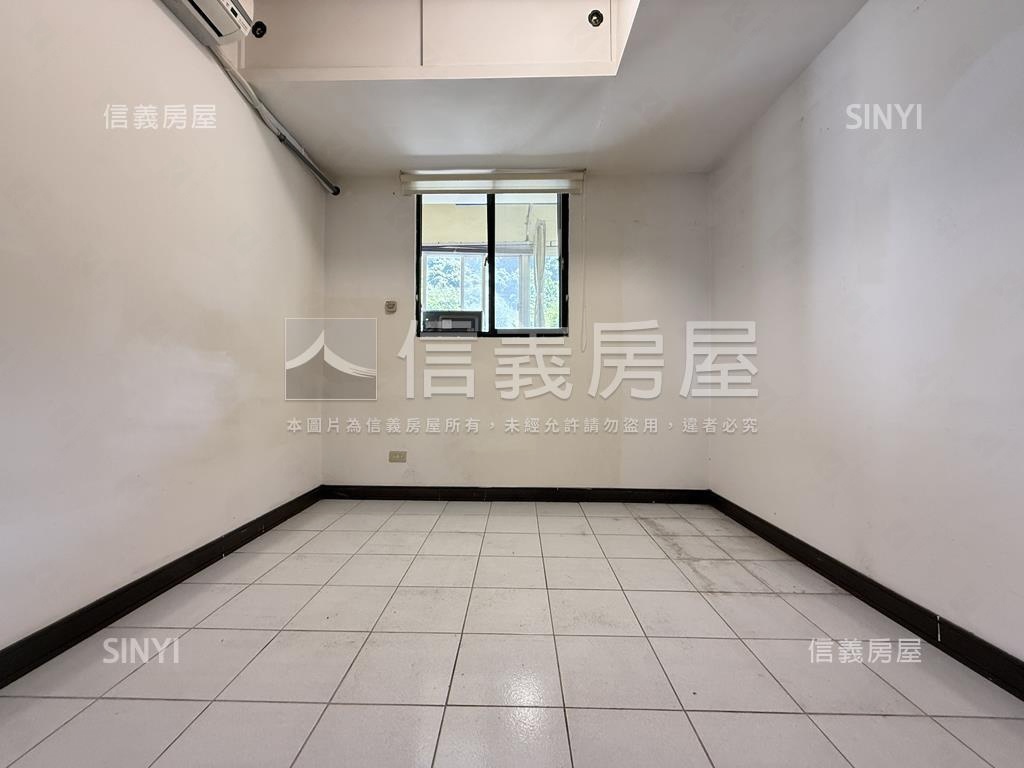 一層兩戶｜高樓靜謐視野宅房屋室內格局與周邊環境