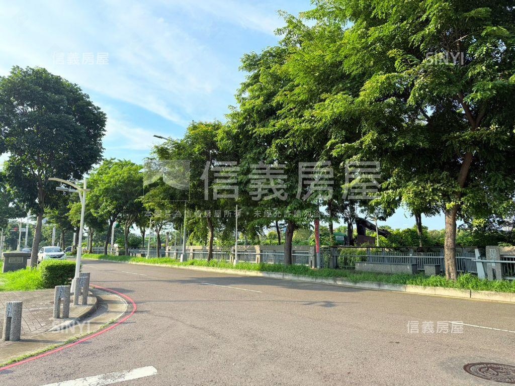 正１４期臨路別墅Ａ２房屋室內格局與周邊環境