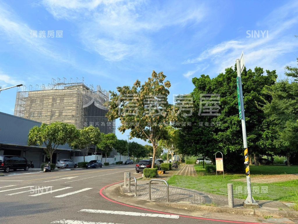 正１４期臨路別墅Ａ２房屋室內格局與周邊環境