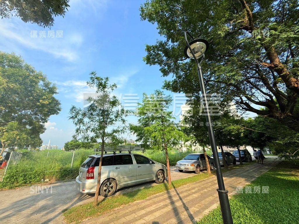 正１４期臨路別墅Ａ２房屋室內格局與周邊環境