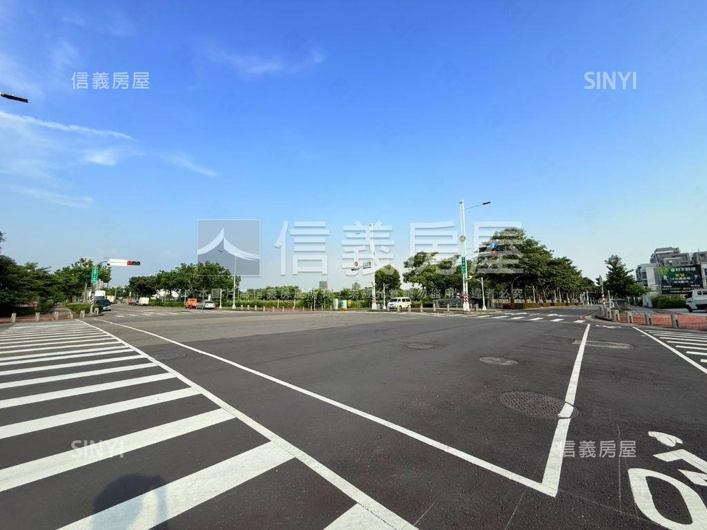 正１４期臨路別墅Ａ２房屋室內格局與周邊環境
