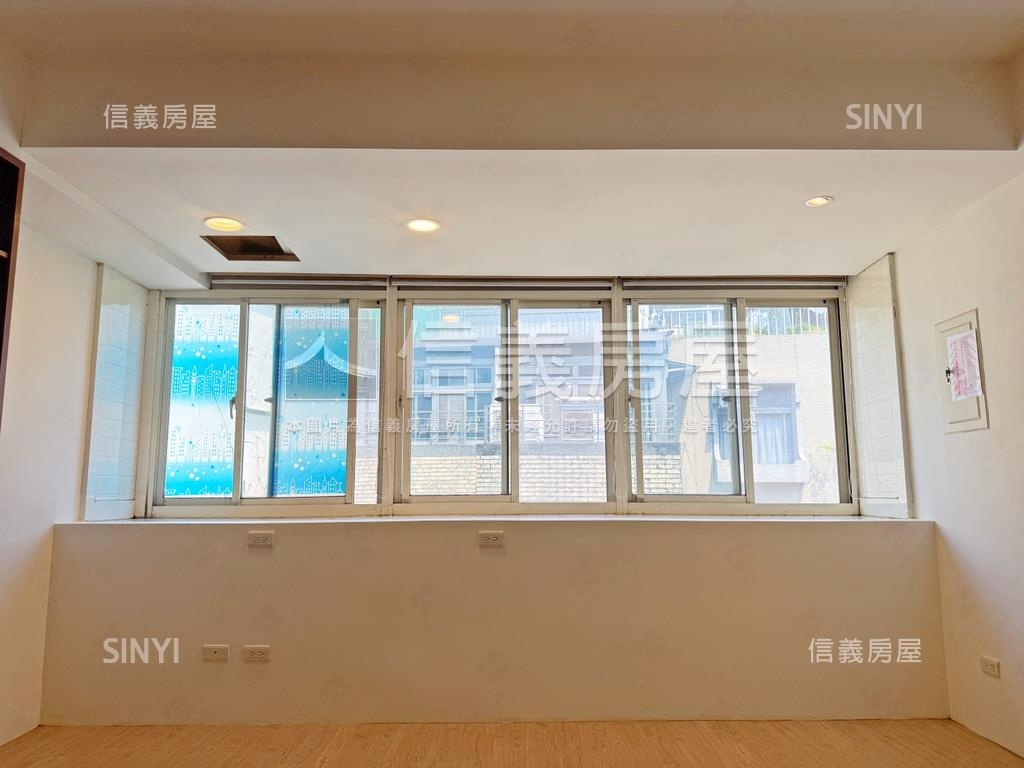 低總首購溫馨美妝圓山兩房房屋室內格局與周邊環境