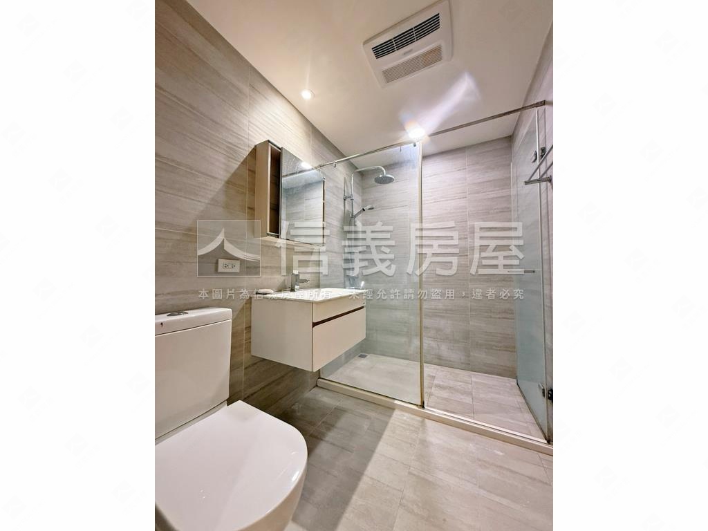 低總首購溫馨美妝圓山兩房房屋室內格局與周邊環境
