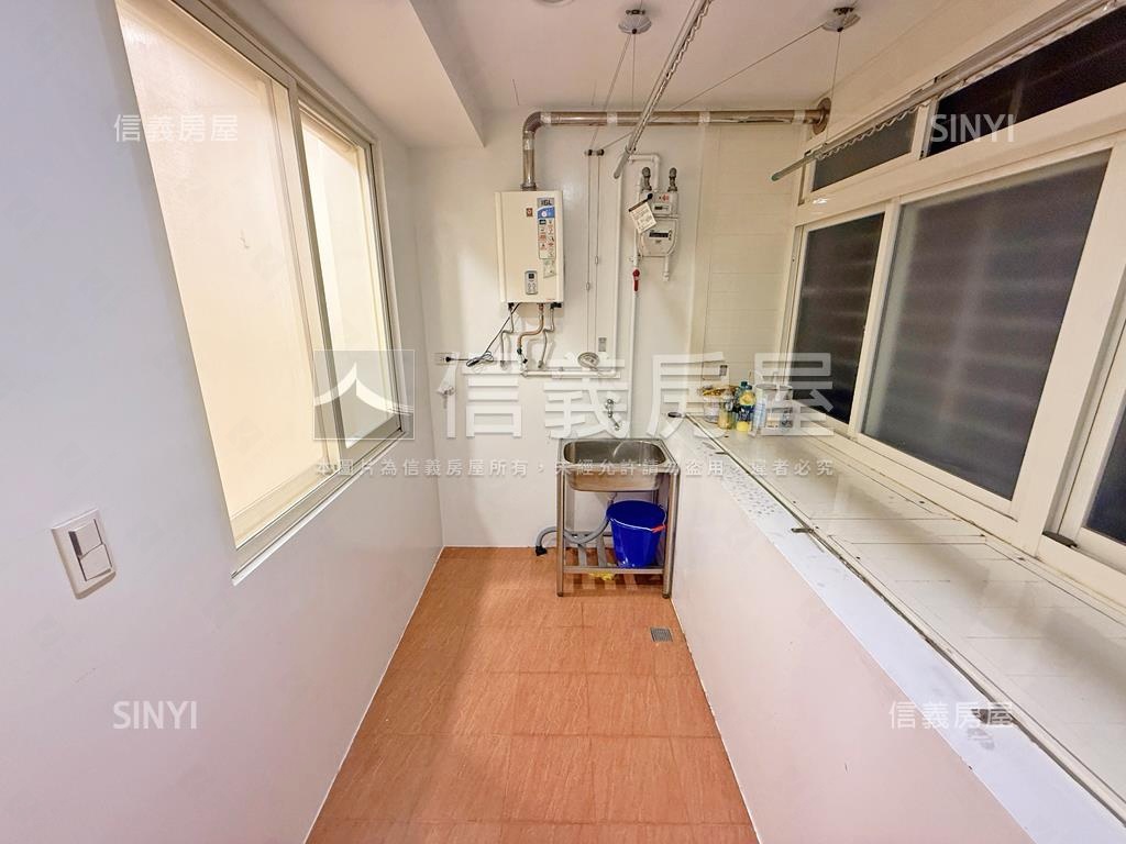低總首購溫馨美妝圓山兩房房屋室內格局與周邊環境