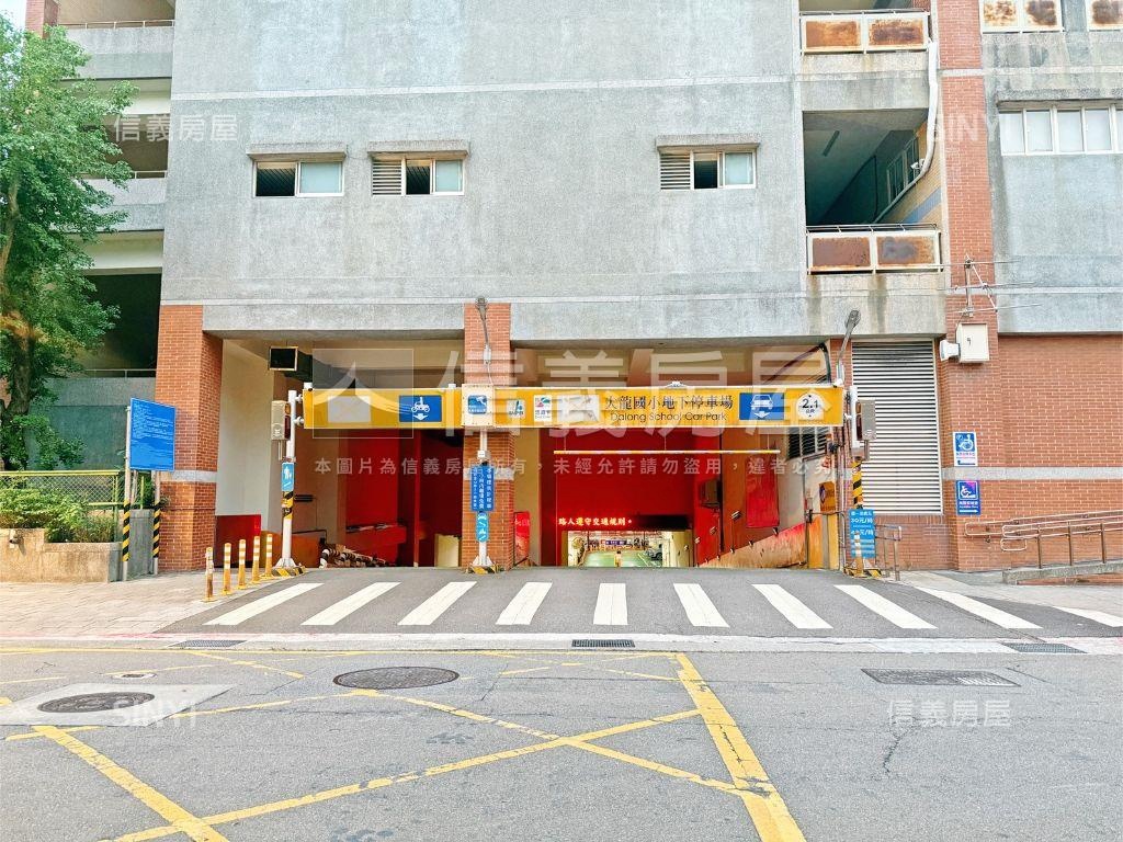 低總首購溫馨美妝圓山兩房房屋室內格局與周邊環境