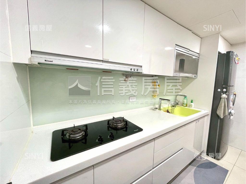 夯櫻花建設三房雙平車房屋室內格局與周邊環境