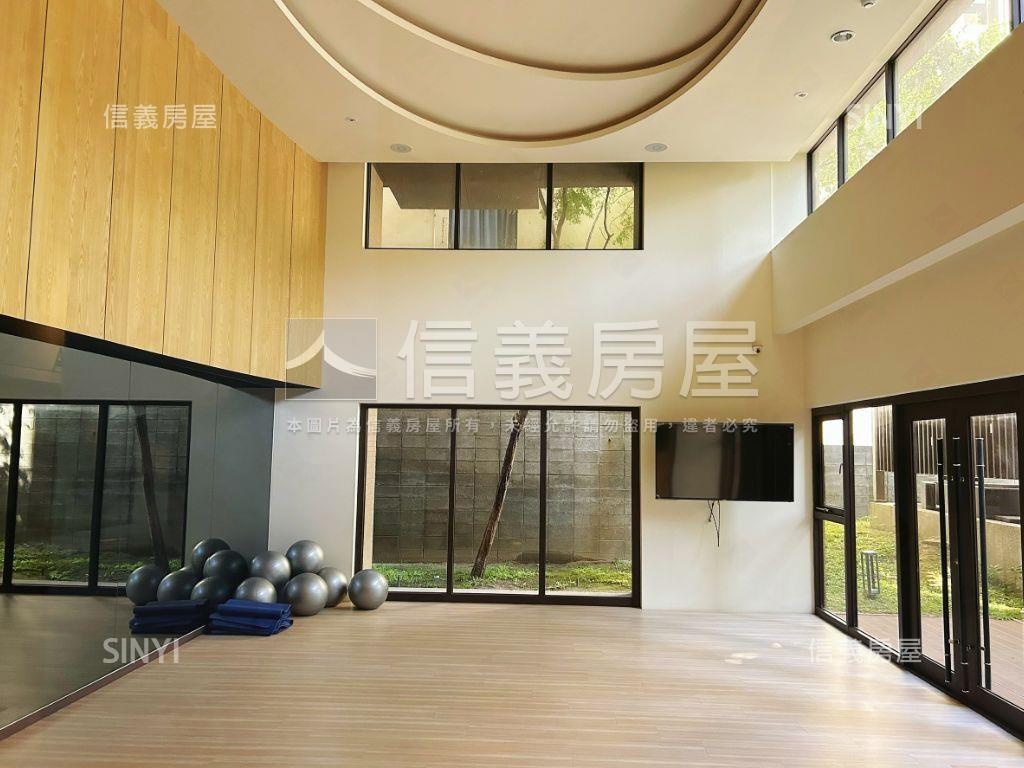 夯櫻花建設三房雙平車房屋室內格局與周邊環境
