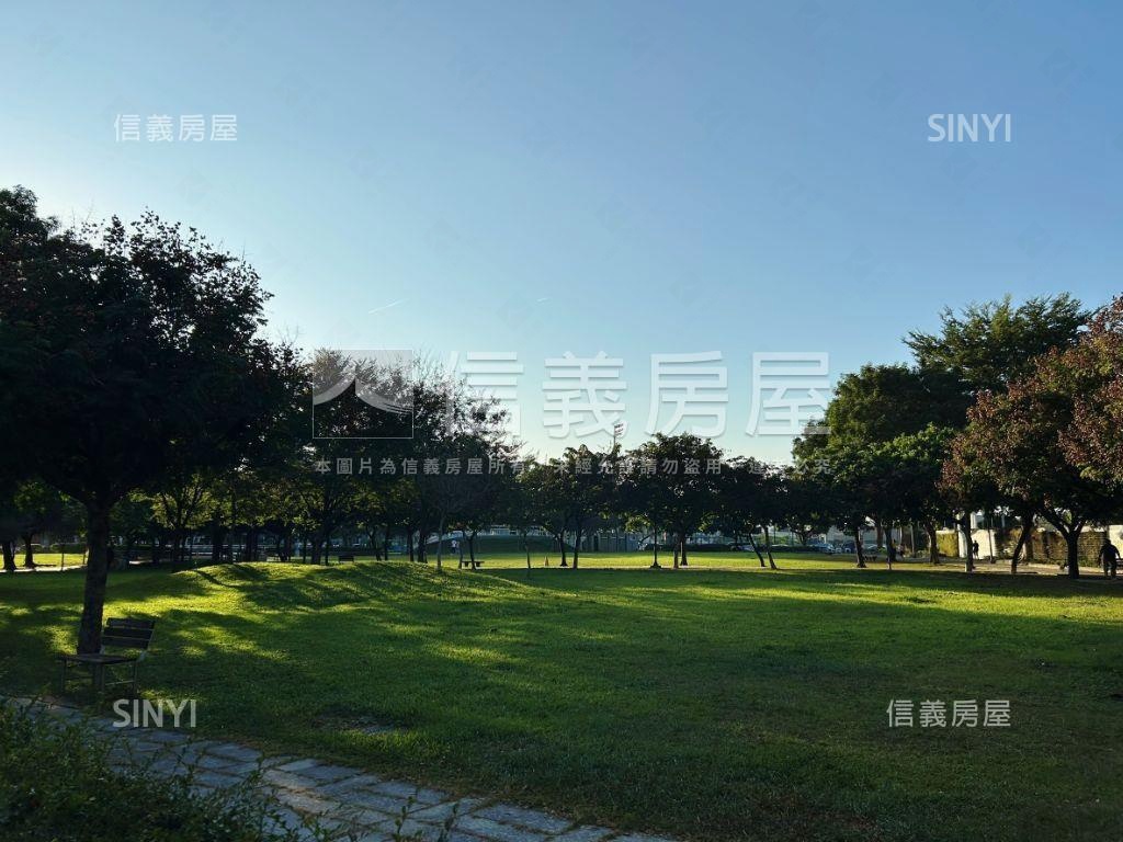 夯櫻花建設三房雙平車房屋室內格局與周邊環境
