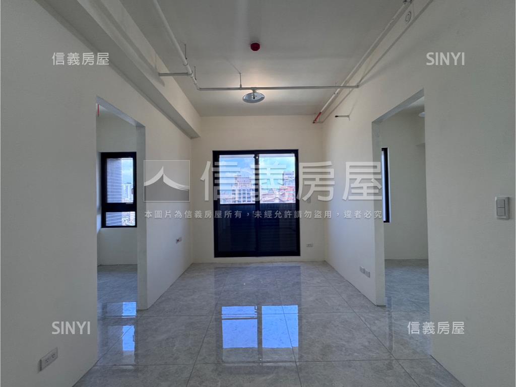 家格綻綻邊間高樓三房房屋室內格局與周邊環境
