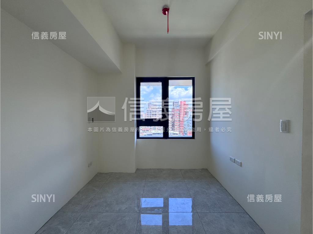 家格綻綻邊間高樓三房房屋室內格局與周邊環境