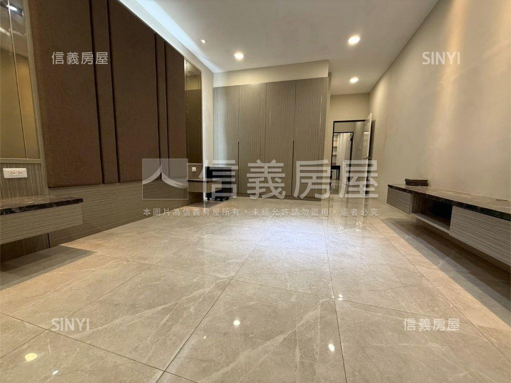 五甲保泰路活巷翻新透天房屋室內格局與周邊環境