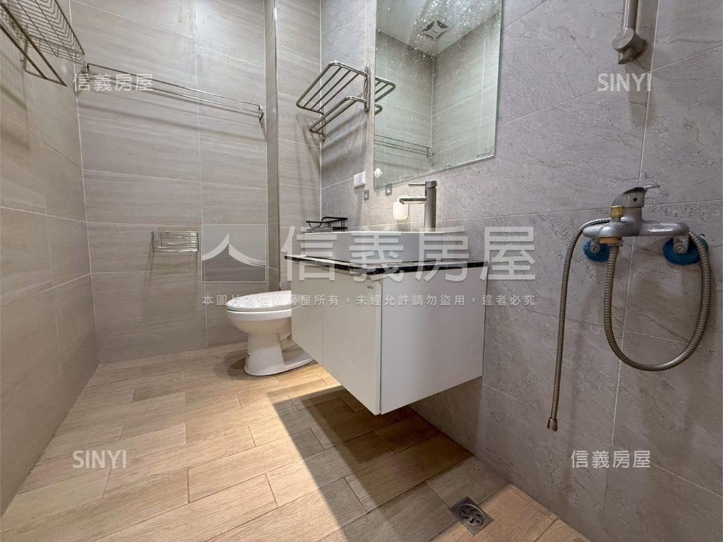 五甲保泰路活巷翻新透天房屋室內格局與周邊環境