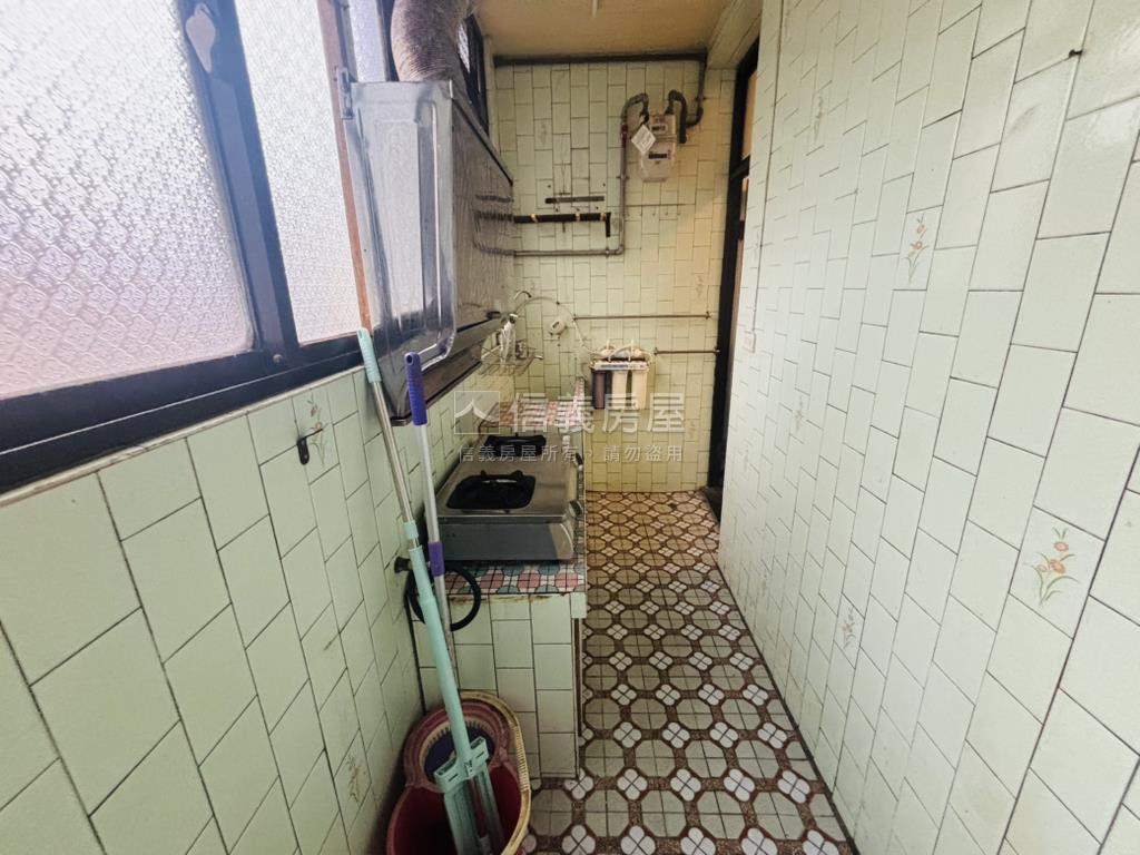 低總邊間三面採光公寓鼎佳房屋室內格局與周邊環境