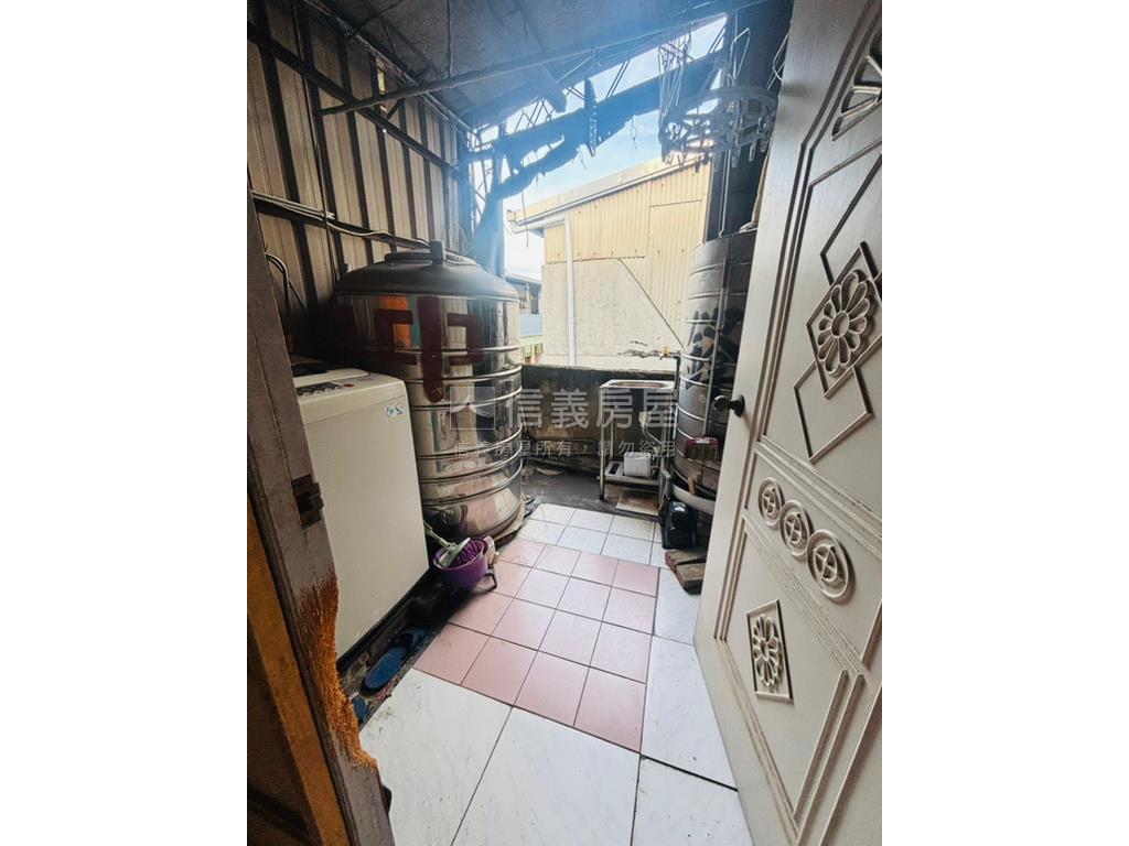 低總邊間三面採光公寓鼎佳房屋室內格局與周邊環境