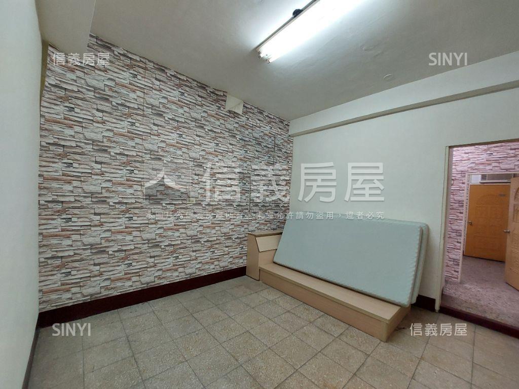 近陽明國中●活路透天房屋室內格局與周邊環境