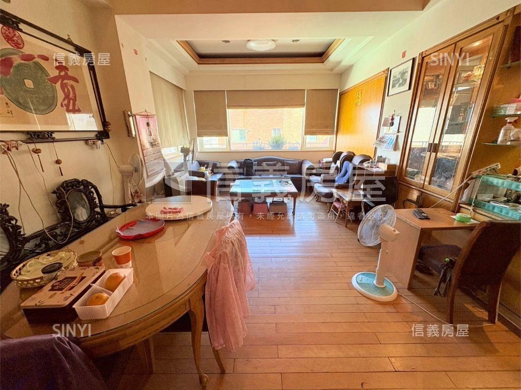★首都天廈大坪數★房屋室內格局與周邊環境