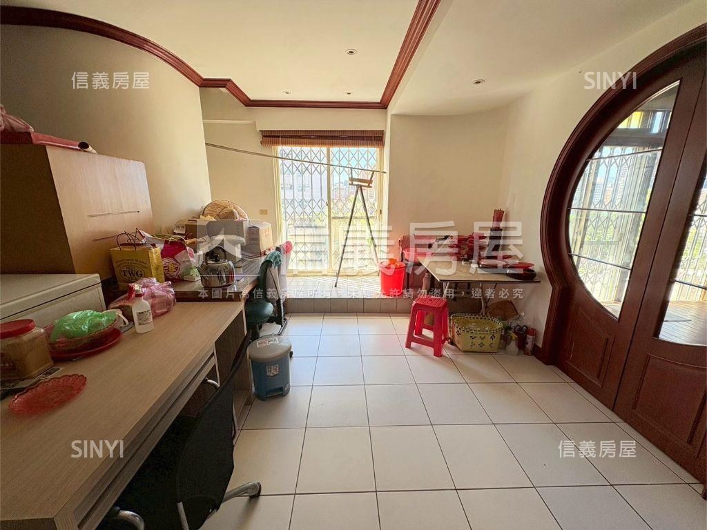 ★首都天廈大坪數★房屋室內格局與周邊環境