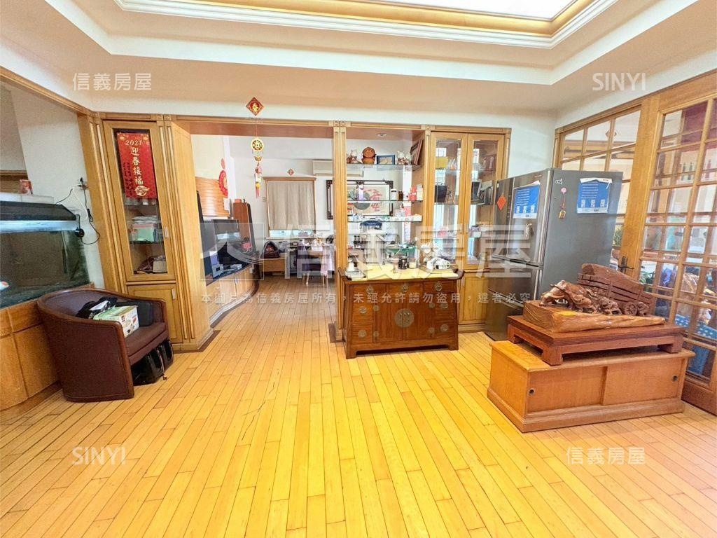 ★首都天廈大坪數★房屋室內格局與周邊環境