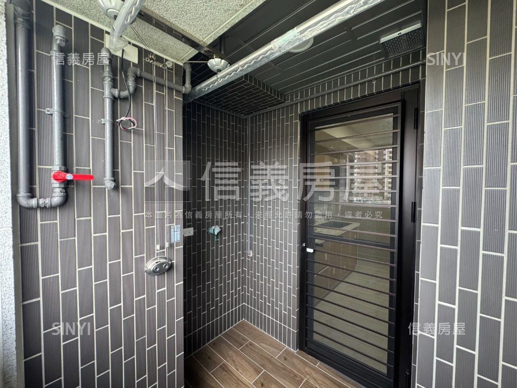 前後陽台水岸三房房屋室內格局與周邊環境