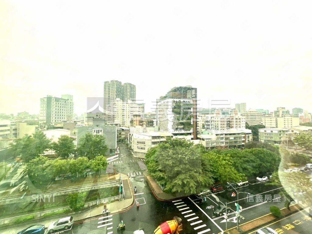 西區大空間商辦房屋室內格局與周邊環境