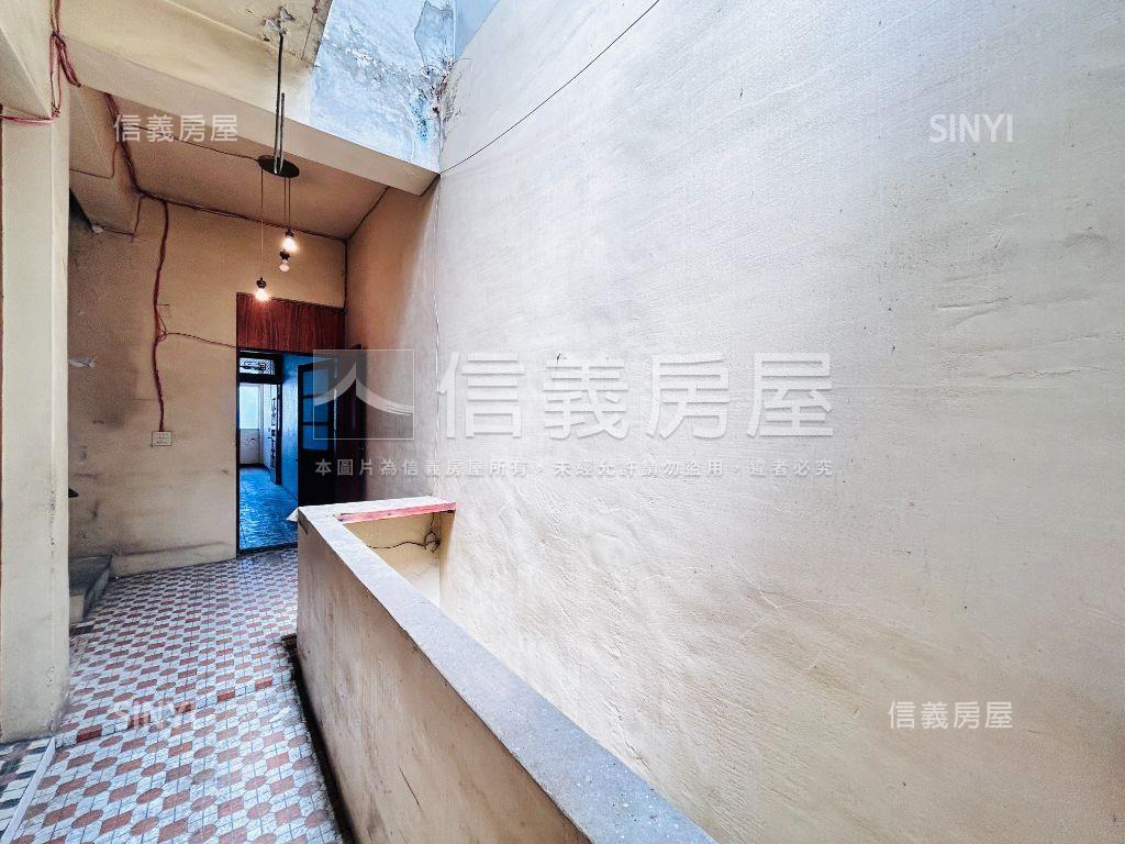 龜山中興路金店面房屋室內格局與周邊環境