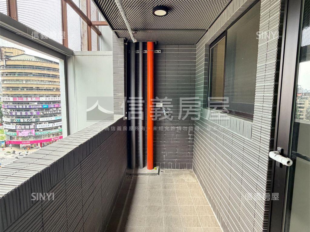 志榮ＢＲ４豪華三房房屋室內格局與周邊環境