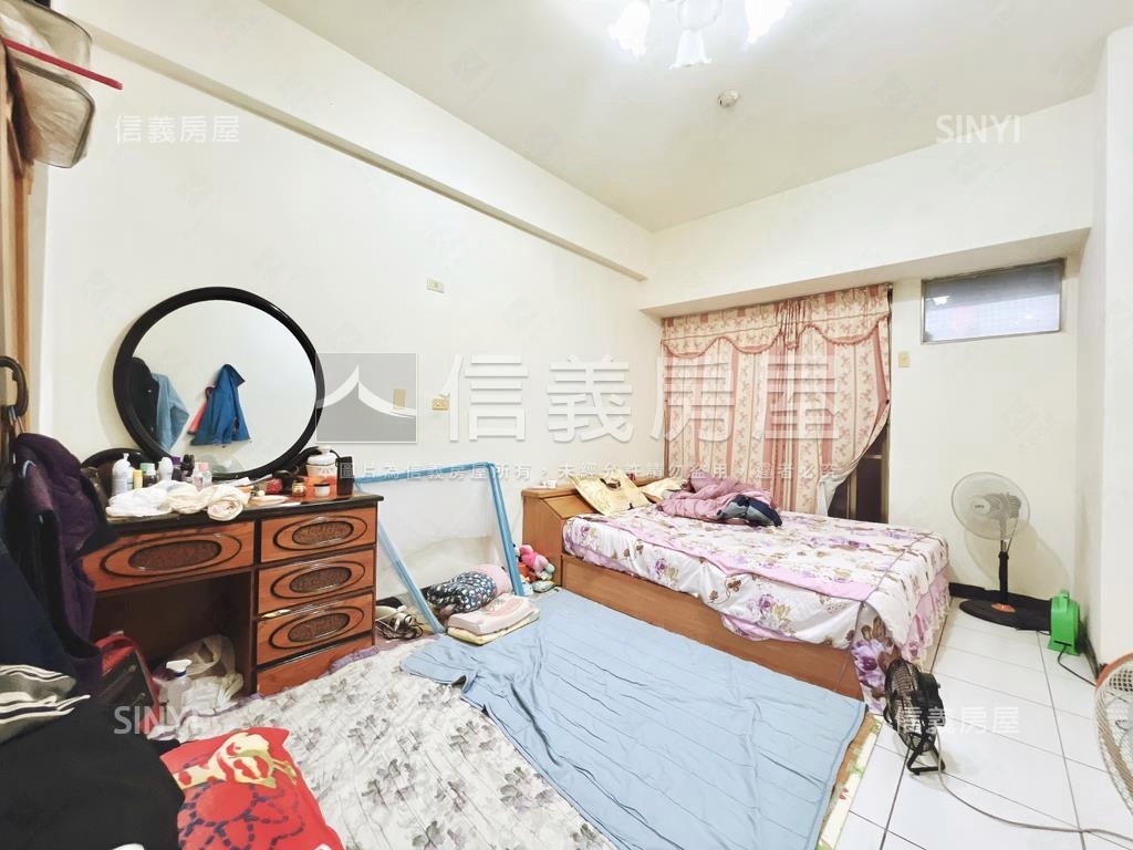 頭家學區４房休旅車位房屋室內格局與周邊環境