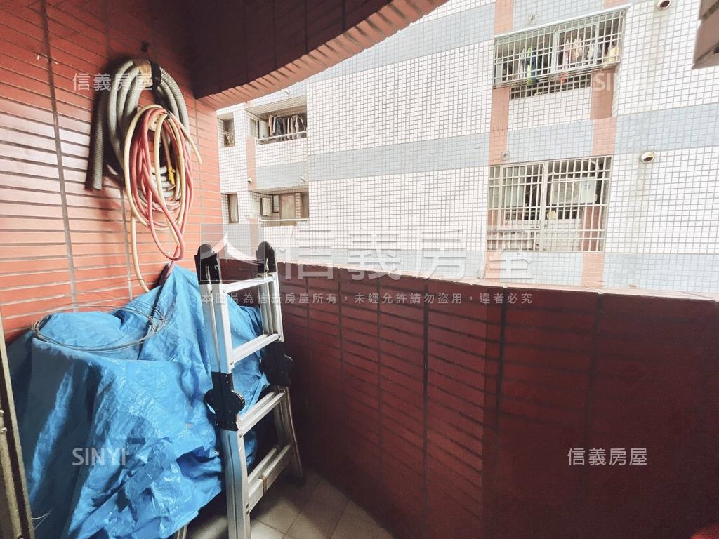頭家學區４房休旅車位房屋室內格局與周邊環境