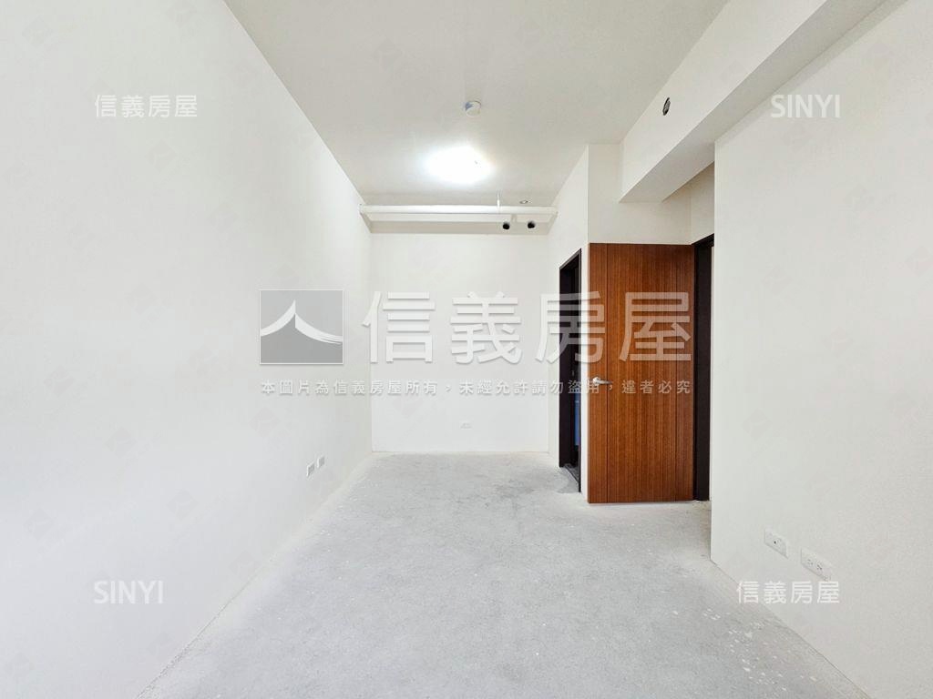 Ａ２０捷運旁景觀三房車位房屋室內格局與周邊環境