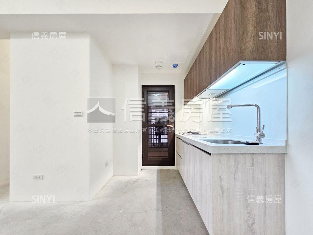 Ａ２０捷運旁景觀三房車位房屋室內格局與周邊環境