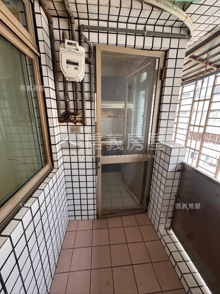 早安大直三房車位房屋室內格局與周邊環境