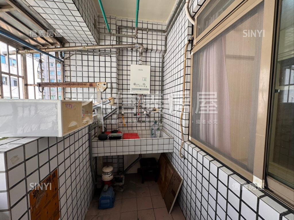 早安大直三房車位房屋室內格局與周邊環境