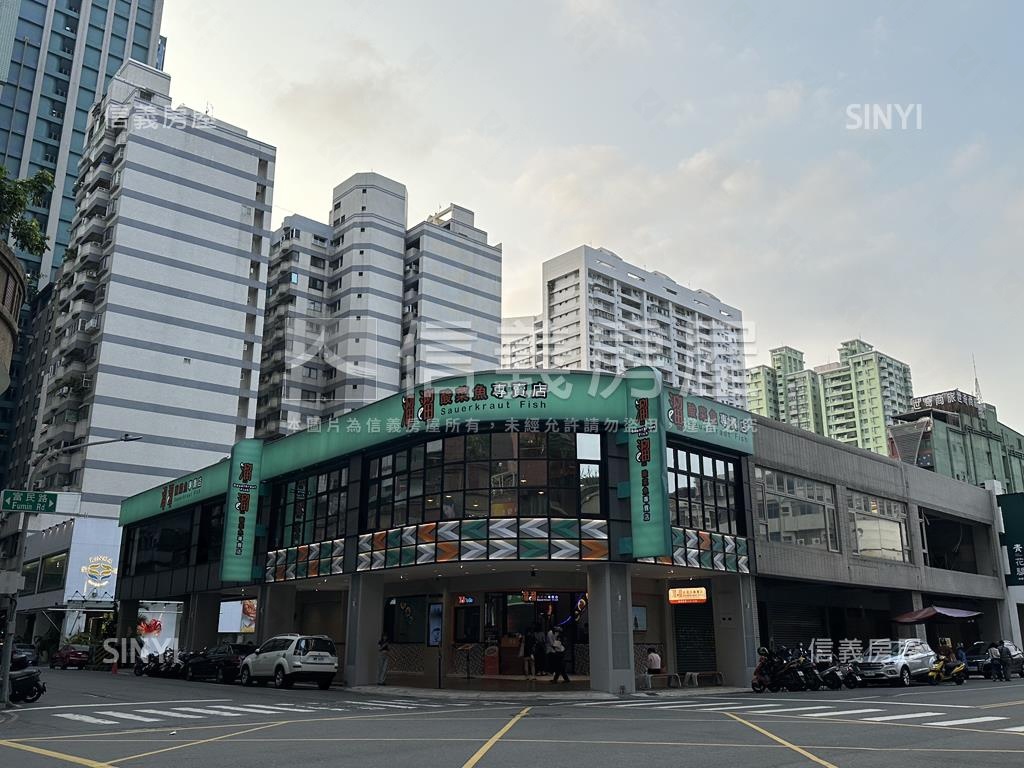 稀有角窗富民路住三土地房屋室內格局與周邊環境