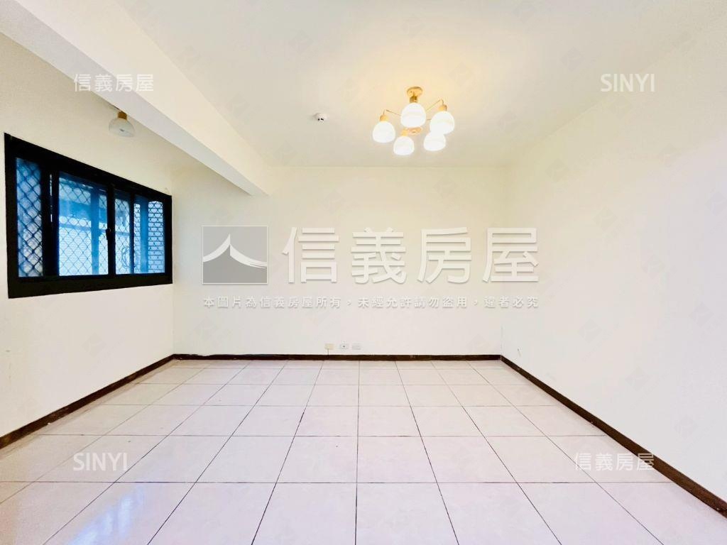 捷運文心崇德站明亮三房房屋室內格局與周邊環境