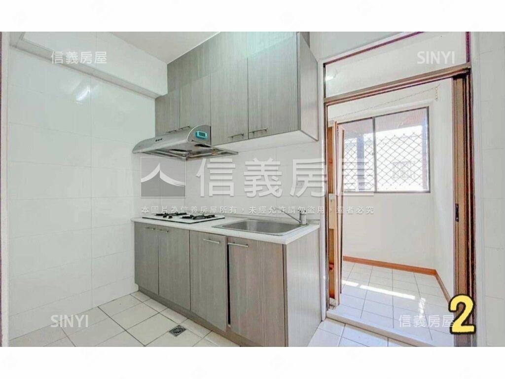捷運文心崇德站明亮三房房屋室內格局與周邊環境